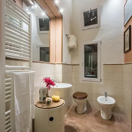 Refe Nero - Exclusive Apartment Siena